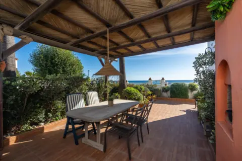 Casa adosada en Casares Costa