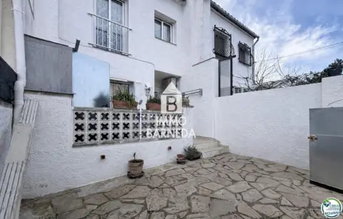 Chalet en Passatge Biblos, 3