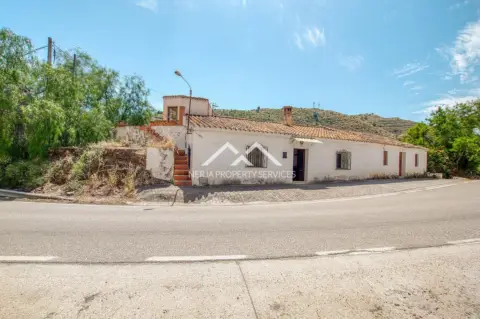 Finca rústica en , en El Campo, Zona Rural
