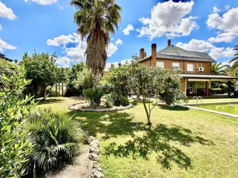 Chalet en calle de Lope de Vega