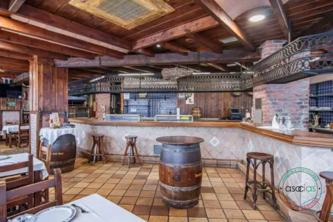 Local comercial en Avenida Pando, 15