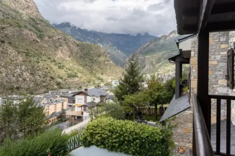 Casa adosada en Sant Julià de Lòria