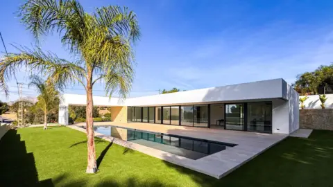 Chalet en Hoya de Patos