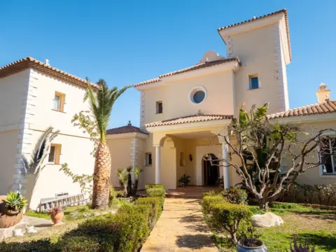 Chalet en Altos de Estepona