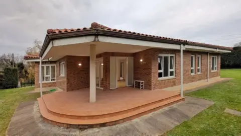 Casa en calle calle La Corraliega