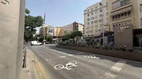 Piso en calle Pintor Zuloaga, 16