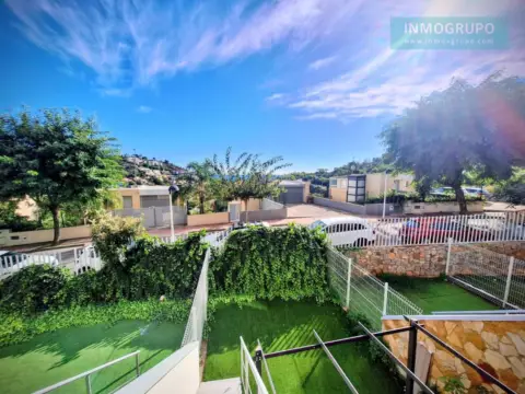 Piso en calle Carrasca, nº Sin Informacion