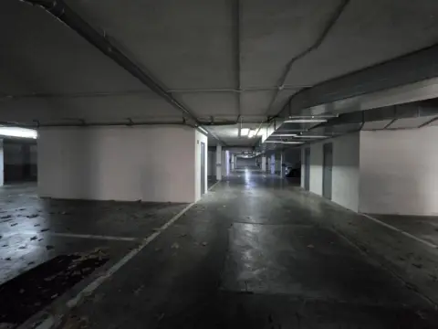 Garaje en calle de Emilia Pardo Bazán