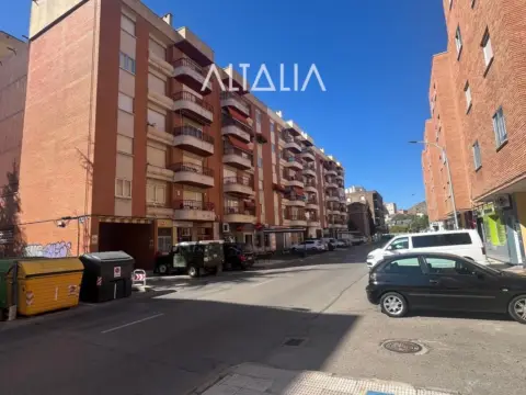 Piso en Avenida de los Reyes Católicos-Paseo de San Antonio