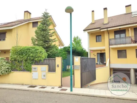 Casa adosada en Fuente Berrocal