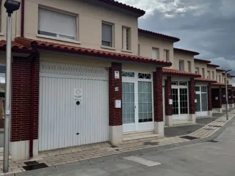 Casa adosada en Tudela de Duero