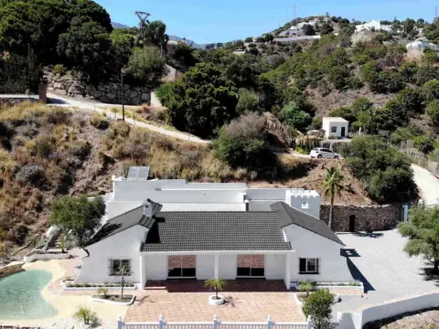 Terreno en Autopista del Mediterráneo