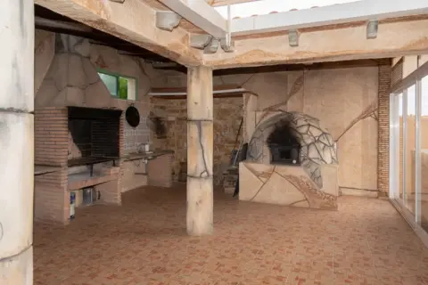 Casa en Carretera a La Aljorra