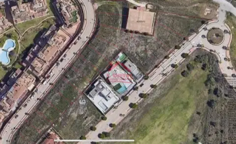 Terreno en , Campo de Golf, Puerto Marítimo, Zona Residencial, Urbanización, Cerca del Pueblo