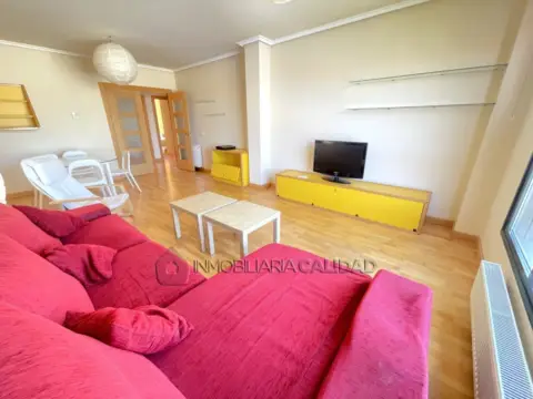 Piso en Universidad - Las Huelgas