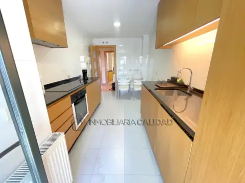 Piso en Universidad - Las Huelgas