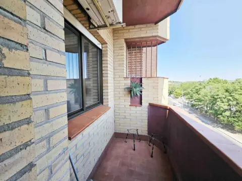 Piso en Paseo de la Rosa