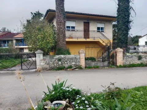 Casa en calle Bº Toca, nº 25