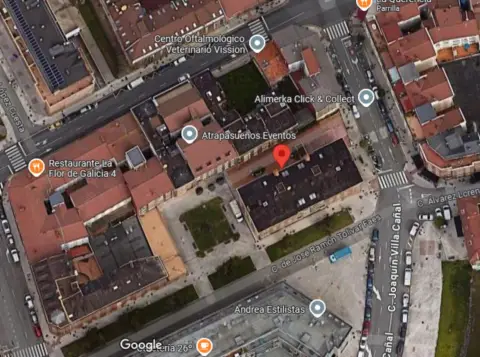 Local comercial en Montecerrao