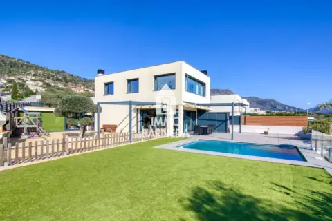 Chalet en calle Andorra, nº 1