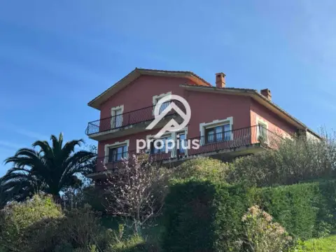 Chalet en calle Arenas