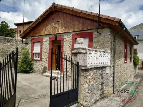 Casa en calle Barrio Fondo, nº 3