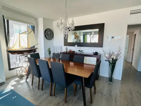 Piso en calle de Ángel Villena