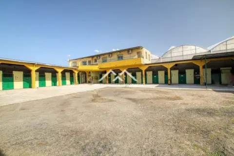 Finca rústica en , Cerca del Mar, en El Campo