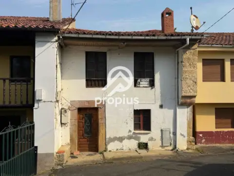 Casa en calle Mediavilla, nº 19