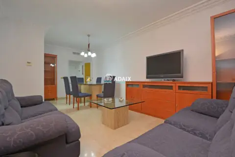 Piso en Avenida de la Virgen de la Montaña, 10