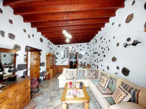 Finca rústica en Tajaste