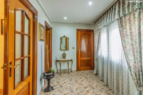 Chalet en calle del Doctor Gonzalo Bravo, 5