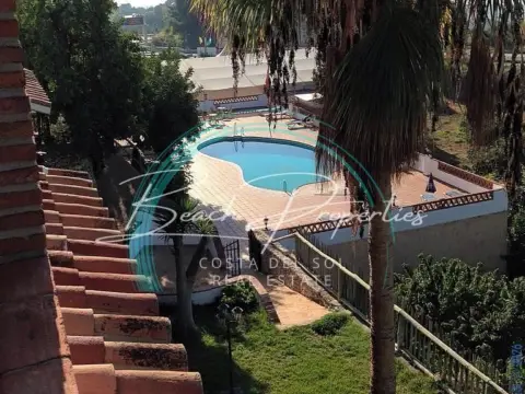 Local comercial en , Cerca del Mar, Cerca del Río, en El Campo, Zona Rural, Zona Residencial, Cerca del Pueblo, Pueblo,