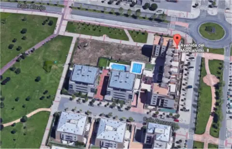 Garaje en Avenida Moncalvillo