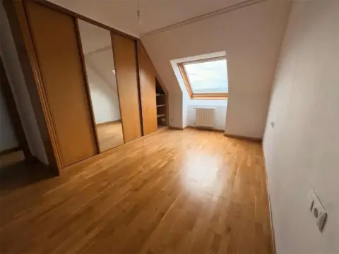 Piso en Pumarín-Teatinos