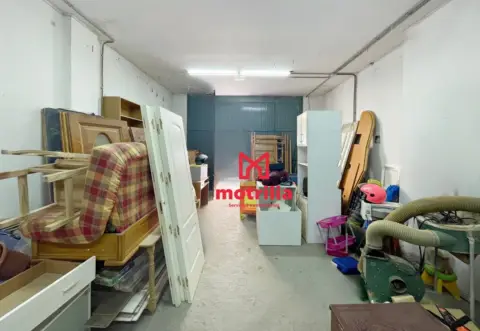 Local comercial en calle Cañas