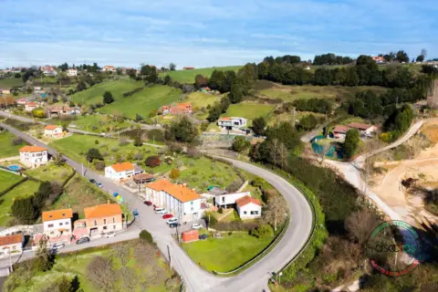 Casa en calle Antigua Carretera de Pinzales