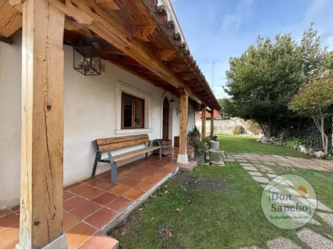 Chalet en Pinar de Antequera