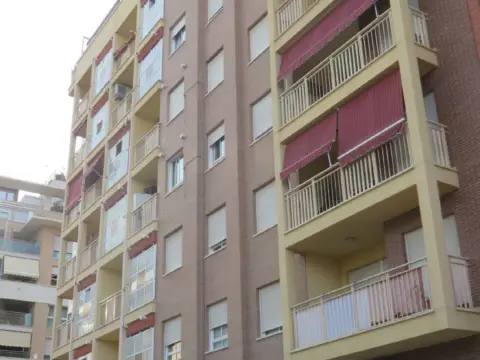 Piso en calle de José Antonio Camacho, 25