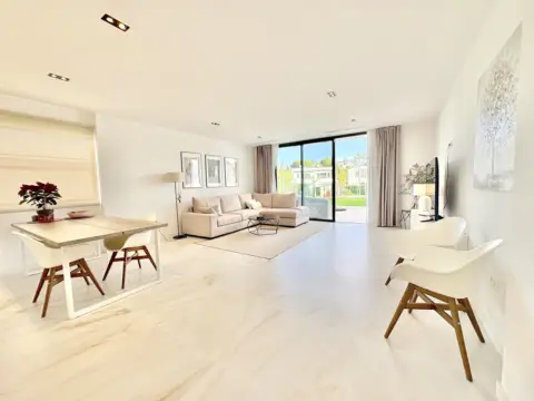 Casa pareada en Casco Antiguo