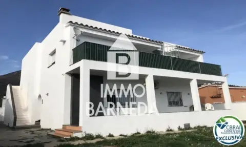 Chalet en Carrer del Baix Llobregat, 4