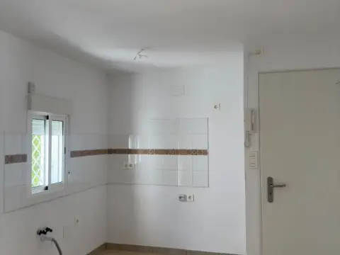 Piso en Bda del Rocio