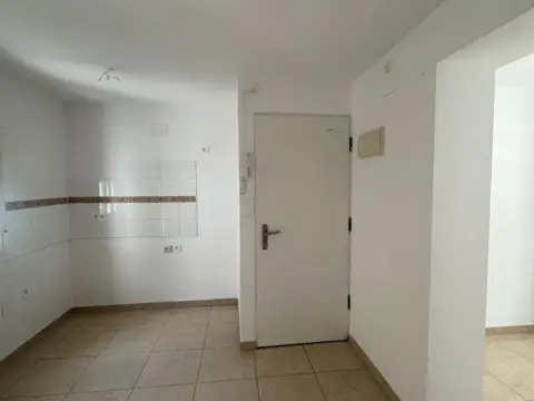 Piso en Bda del Rocio