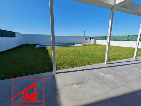 Casa pareada en Martin Miguel