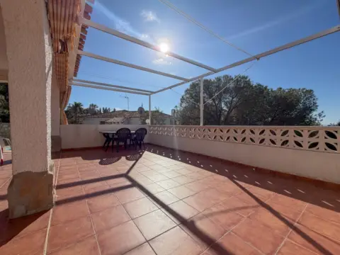 Chalet en Coveta Fuma
