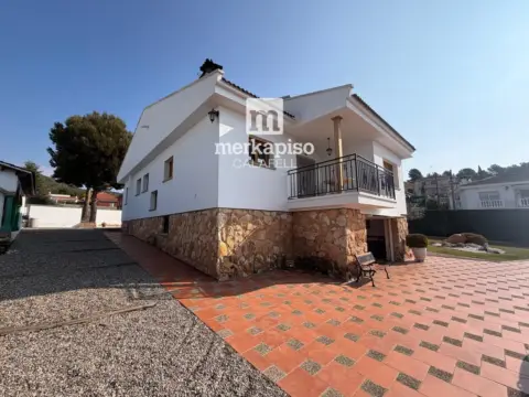 Chalet en Sant Jaume dels Domenys
