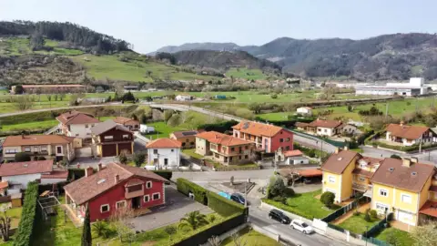 Casa en Los Corrales de Buelna