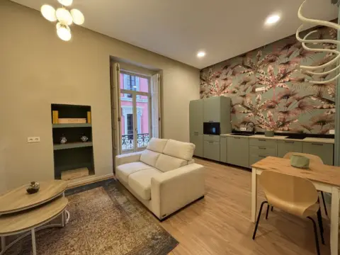 Piso en calle de Langreo, 2