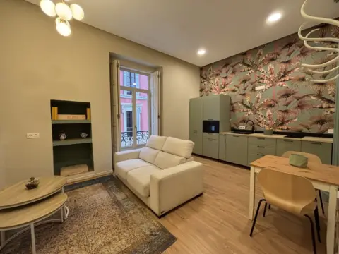 Piso en calle de Langreo, 2