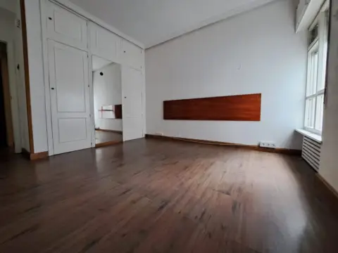 Piso en Pumarín-Teatinos